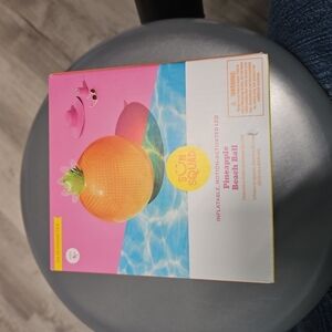 Sun Squad - Pineapple Light Up Beach Ball - Motion activated LED - New (A-39)